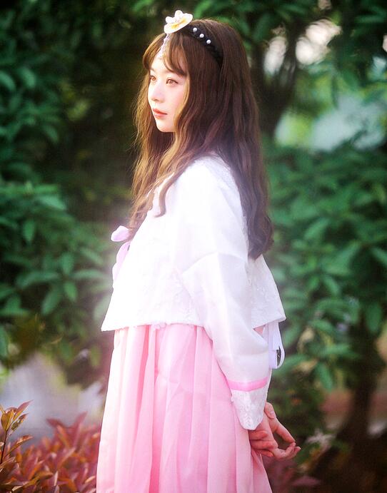  亚洲AV久久婷婷蜜臀无码不卡