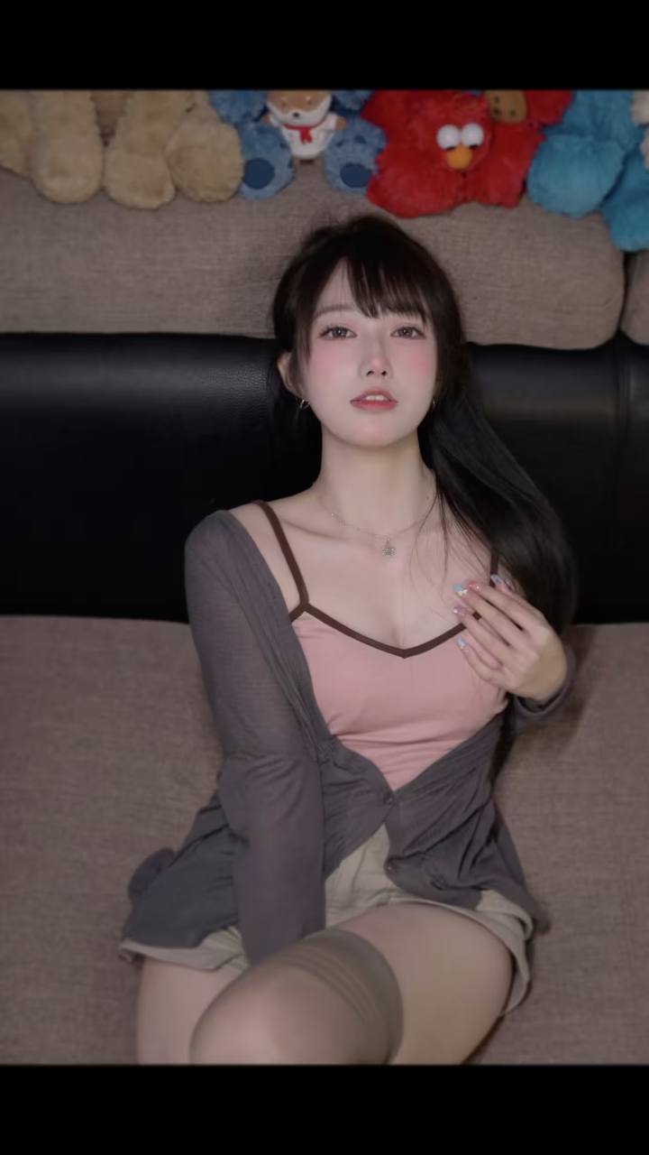  狂躁美女大BBBBBB糟蹋,亚洲精品一卡二卡在线观看,亚洲爱婷婷色婷婷五月,六月丁香花开心五月