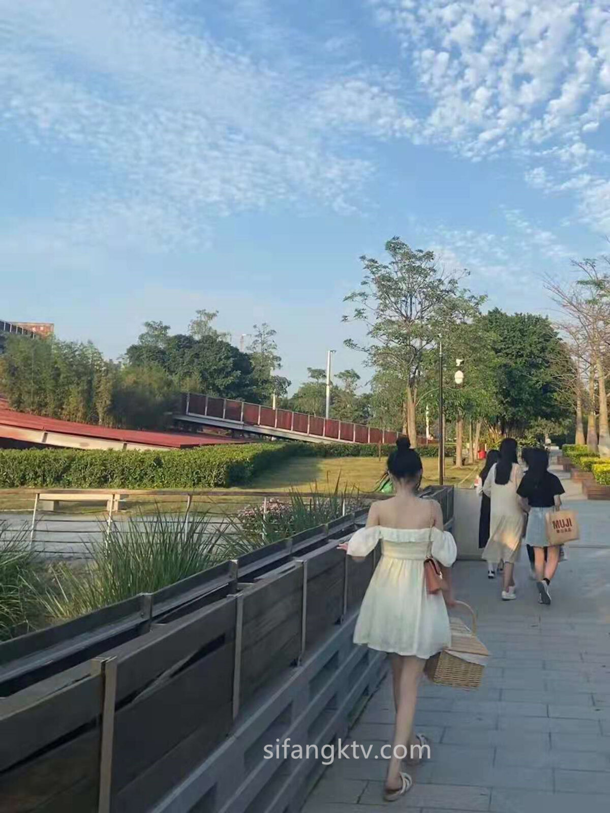 国产日产人妻精品精品